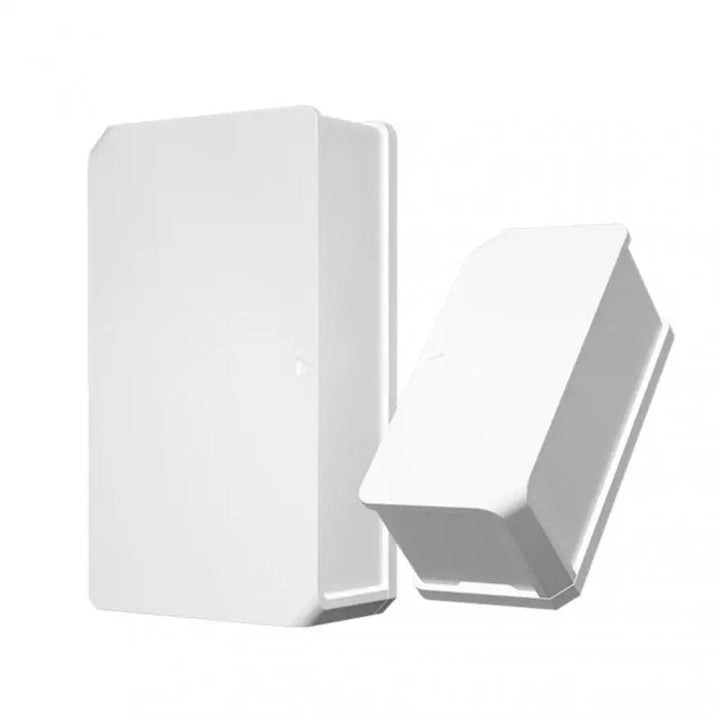 Sensor magnético SONOFF SNZB-04 para seguridad en hogares y oficinas.